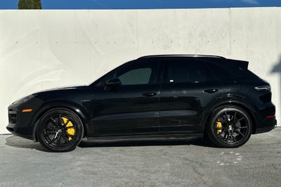 2023 Porsche Cayenne E-Hybrid Turbo S