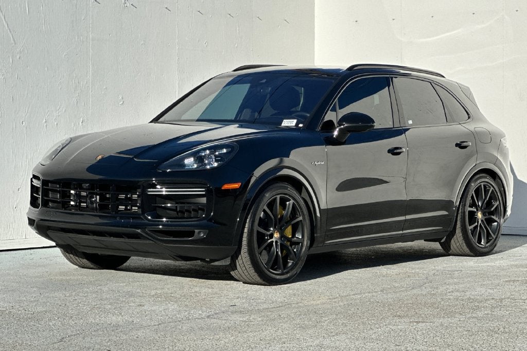 2023 Porsche Cayenne E-Hybrid Turbo S