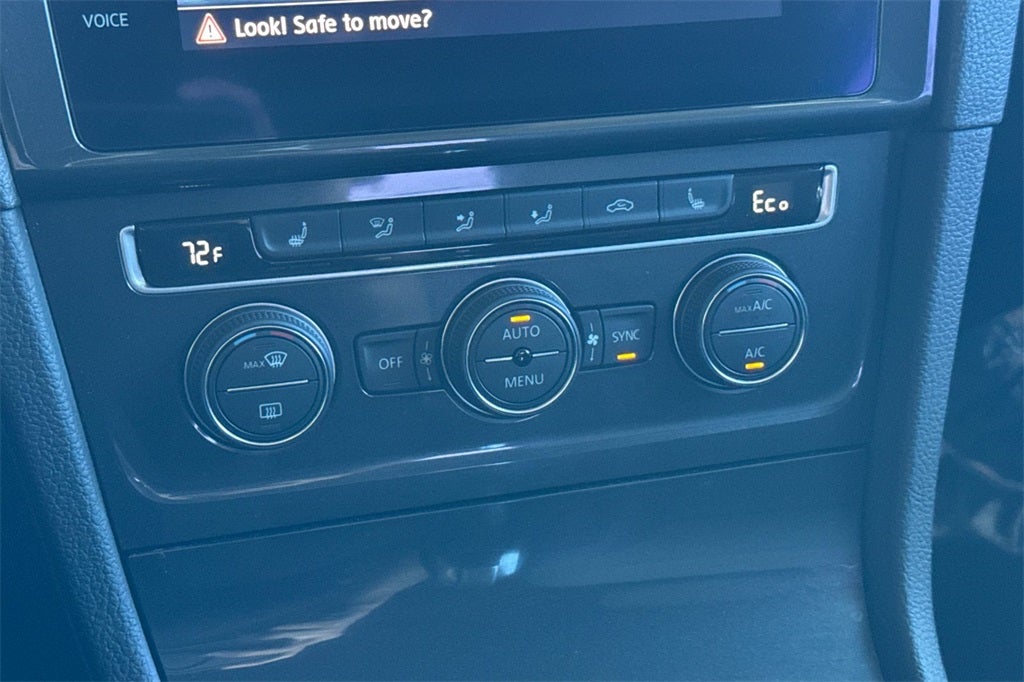 2018 Volkswagen e-Golf SE