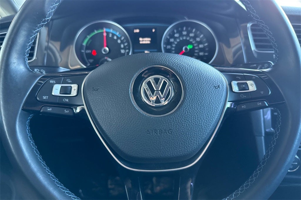 2018 Volkswagen e-Golf SE
