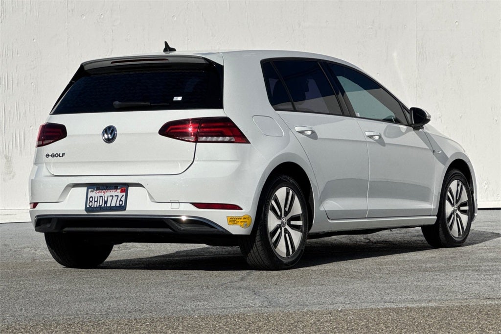 2018 Volkswagen e-Golf SE