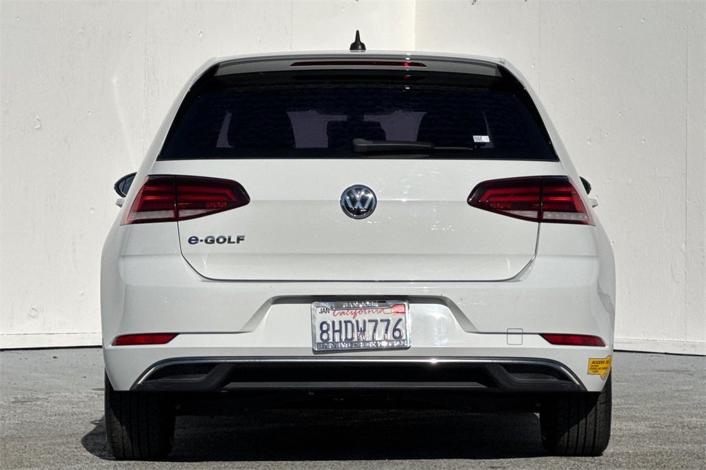 2018 Volkswagen e-Golf SE