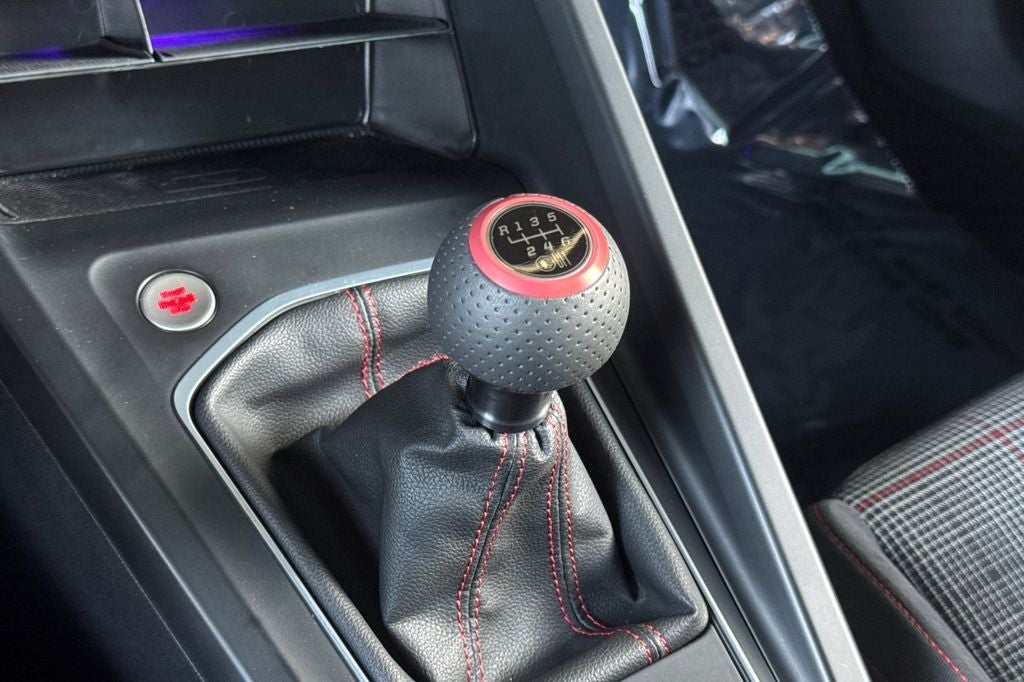 2022 Volkswagen Golf GTI 2.0T SE