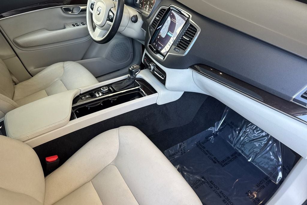 2019 Volvo XC90 T5 Momentum