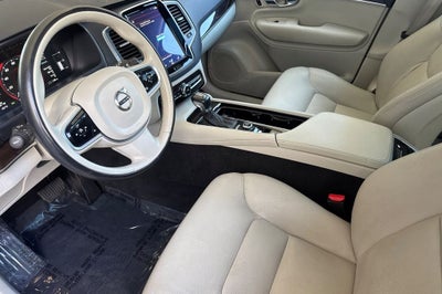 2019 Volvo XC90 T5 Momentum
