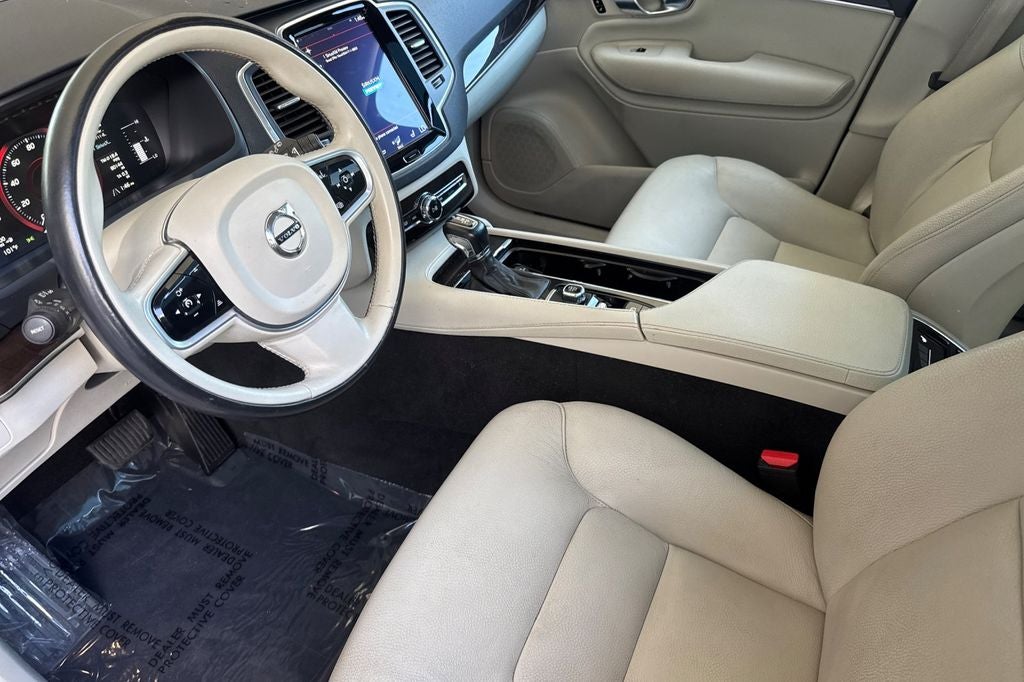 2019 Volvo XC90 T5 Momentum