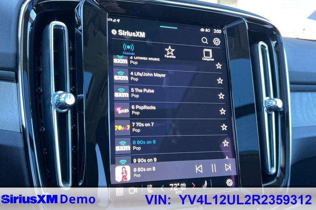 2024 Volvo XC40 B5 Plus Dark Theme
